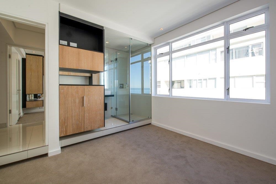 To Let 3 Bedroom Property for Rent in Sea Point Western Cape